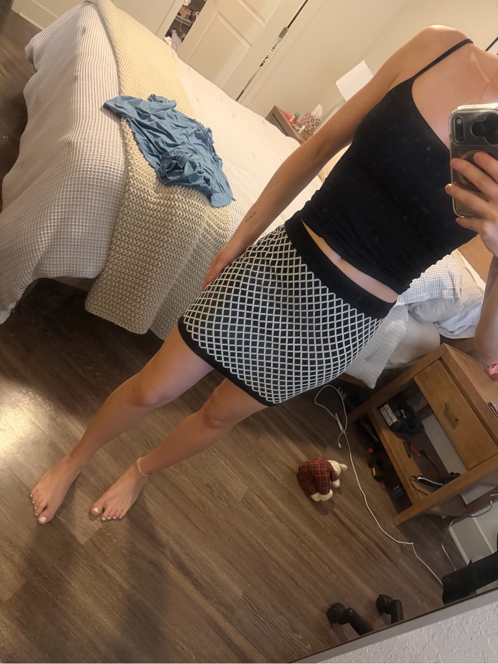 Forever 21 Black and White Geometric Knit Mini Skirt